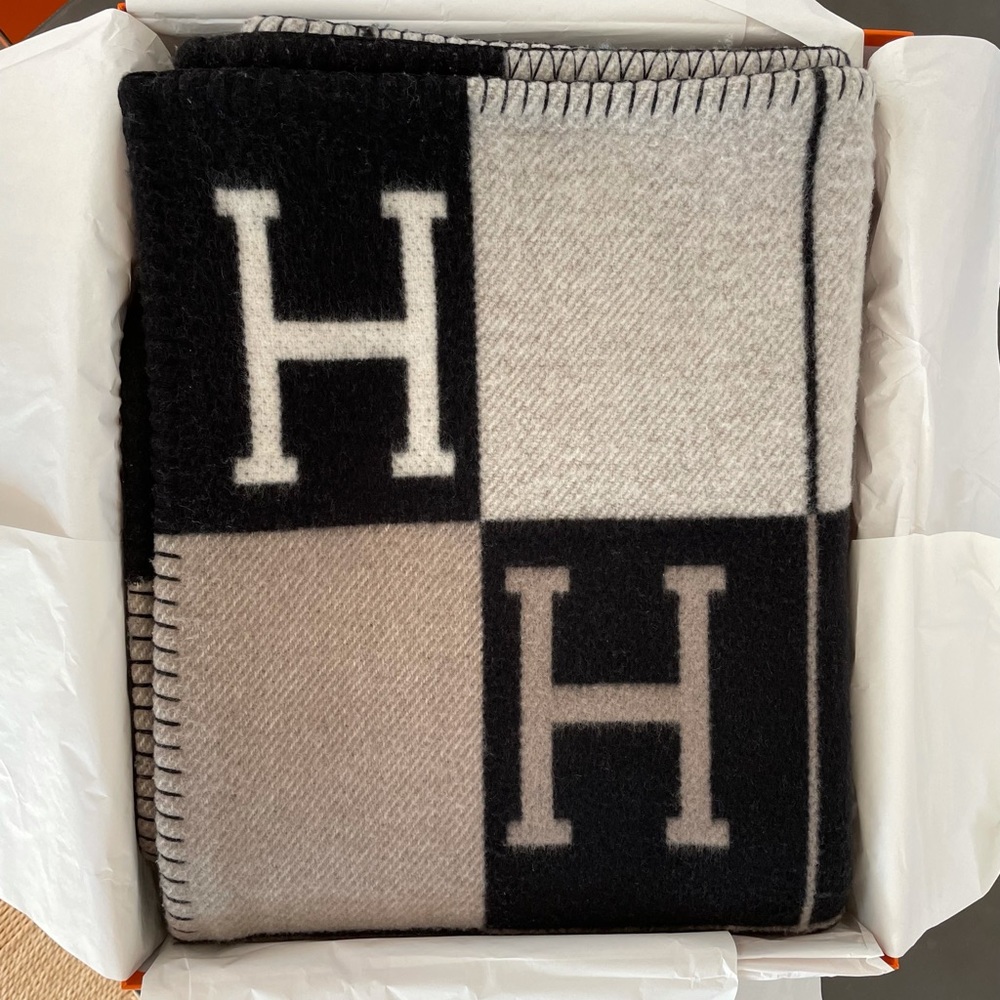 SOLD Hermès Avalon III blanket in Ecru/ Noir SOLD